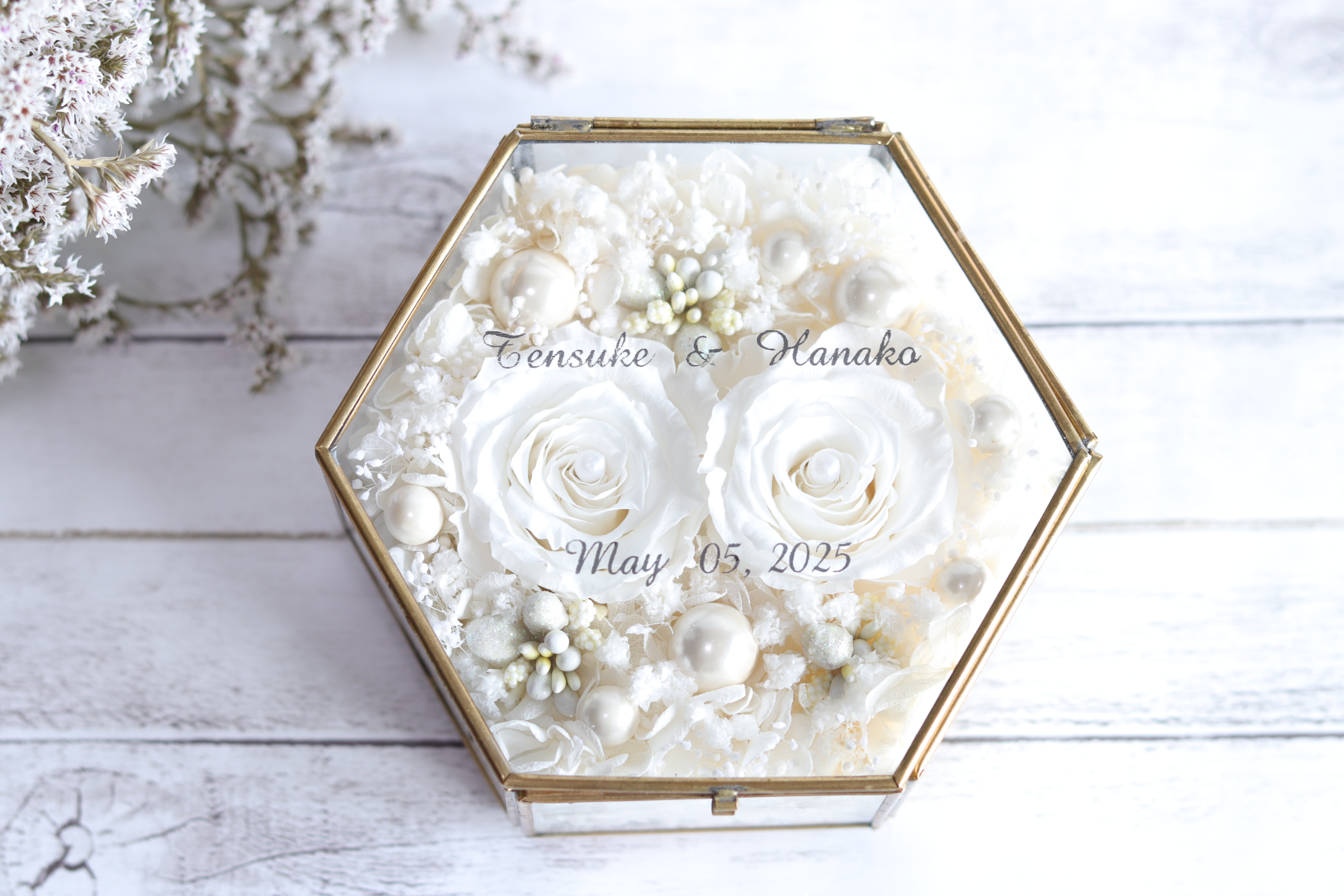 【名前/日付刻印付・受注製作】“大輪のバラ～純白ホワイト～”アンティーク小箱リングピロー＊Ｍサイズ＊カラーオーダー