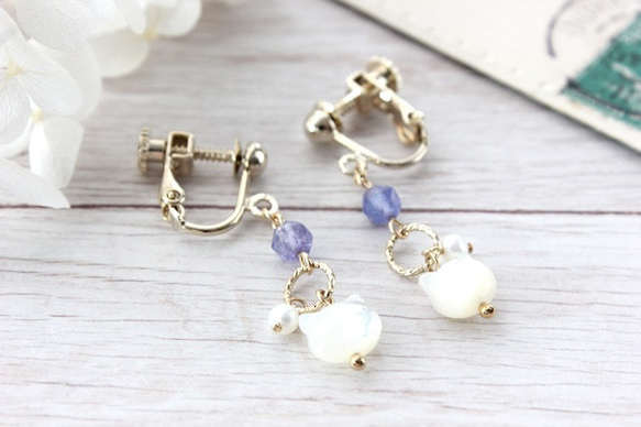 14kgf 猫とベビーパールとタンザナイトのピアス／イヤリング(白蝶貝) ☆Tanzanite☆ 4枚目の画像