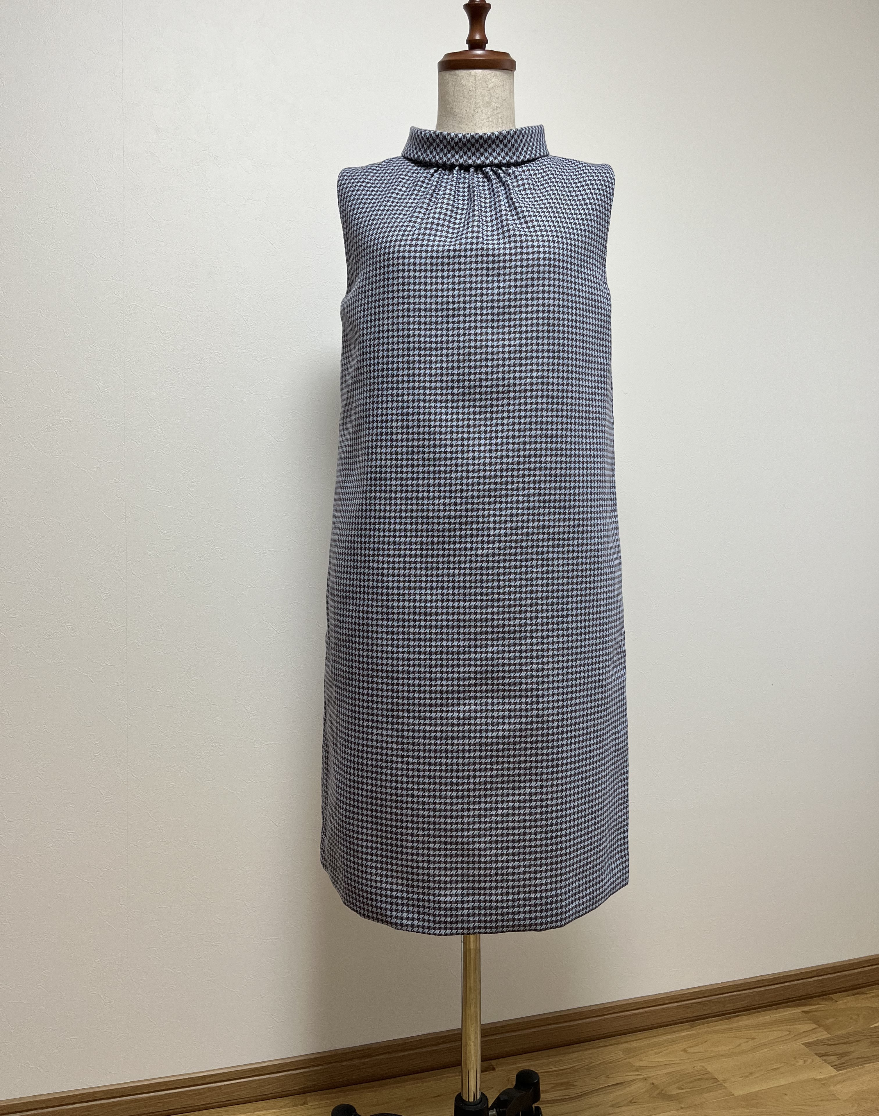 【Hutte】レトロなロールカラーワンピース　綿100%　裏地なし