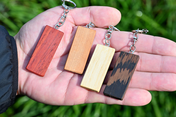 No.23もさもさwood☺︎キーホルダー シンプルな木のキーホルダー キーホルダー Woodcraft kiki 通販