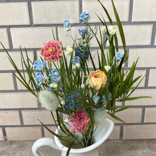 自家製ドライフラワー】春が旬の花材を使用したドライフラワーブーケ