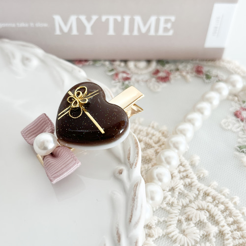 レジン チョコレートとリボンのヘアクリップ キッズ ベビー 】子供