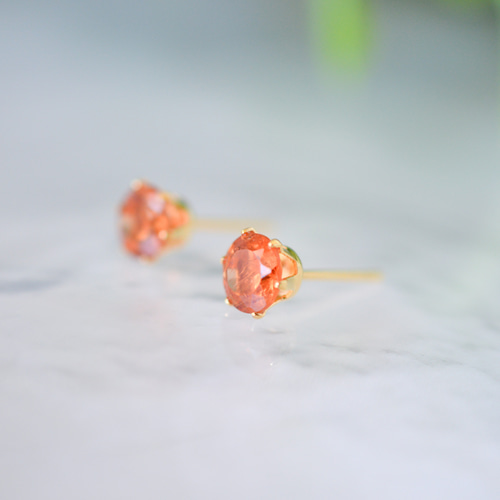 大粒インペリアルトパーズ(ダークカラー)の一粒スタッドピアス】6mm  