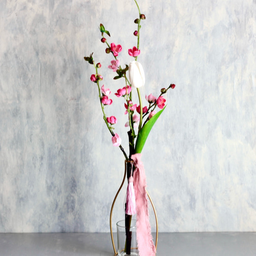 花桃とホワイトチューリップ】｜アーティフィシャルフラワー 花瓶