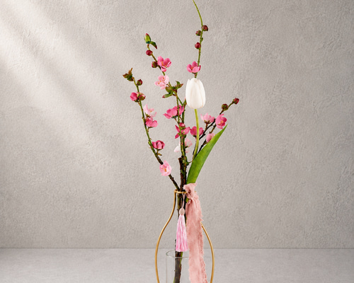 花桃とホワイトチューリップ】｜アーティフィシャルフラワー 花瓶