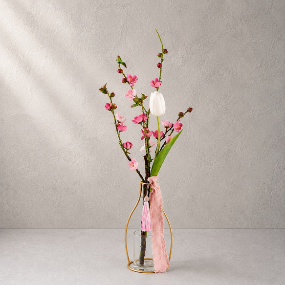 花桃とホワイトチューリップ】｜アーティフィシャルフラワー 花瓶