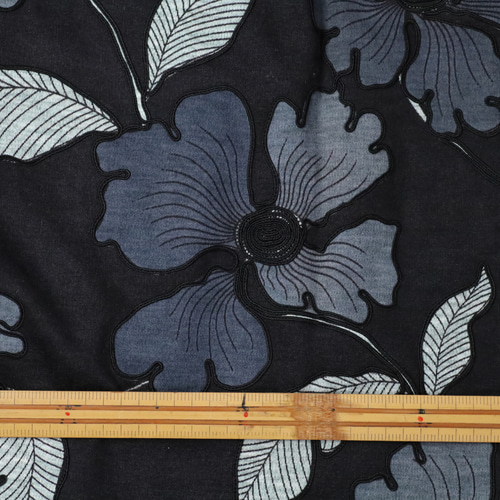 着分販売】フランス製／花柄刺繍生地 ～ウール100％～ 生地