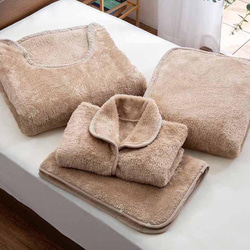 あったかフランネル 毛布 / 敷きパッド / ブランケット / 肩当て 4点セット 2枚目の画像