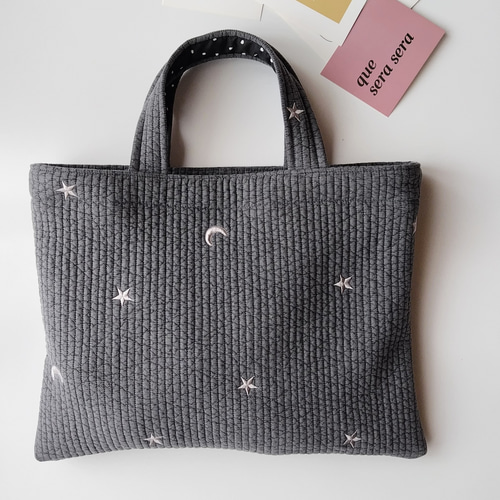 なつ。様　ヌビ　刺繍月星/ダークグレー　レッスンバック　上履き入れ　体操着袋 なつ。様 ヌビ 刺繍月星/ダークグレー レッスンバック 上履き