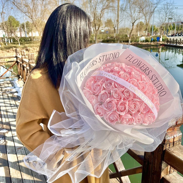 52本/33本/19ソープフラワー 人気 卒業式 母の日 花束 き 造花 バラ ブーケ 石鹸 枯れない花 ブーケ 16枚目の画像
