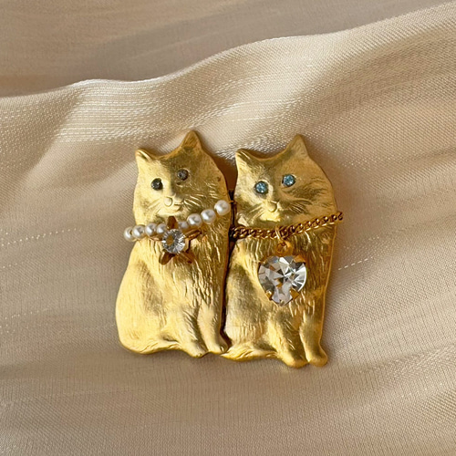 2Cat］ 2匹の猫 真鍮×ヴィンテージビジューブローチ ブローチ