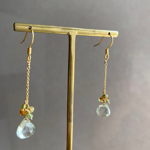 グリーンアメジストとスピネルのピアス ピアス（フック
