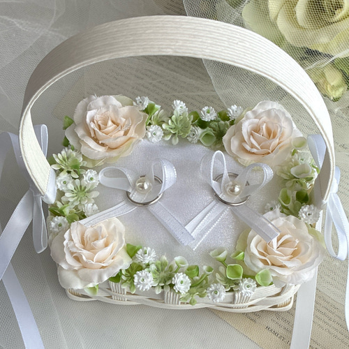 かご バスケット 小•横 エコクラフト リングガール リングピロー カゴ 結婚式 人気のオフホワイトのバラ♡ナチュラル♡グリーン♡リングボーイ