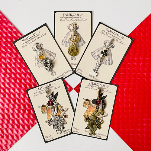 不思議の国のアリス」【ハートのトランプ・スペードのトランプ