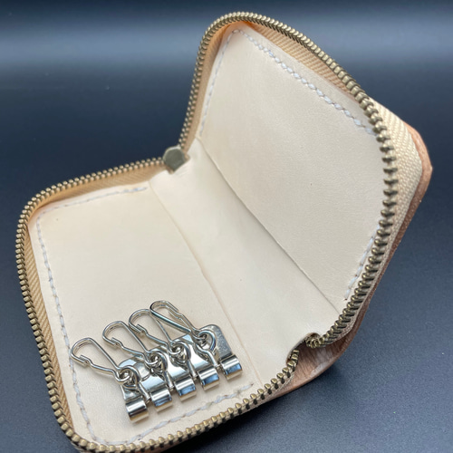 しんた様オーダー　レザーカービング　ラウンドファスナーキーケース ラウンドファスナー キーケース キーケース T's leather craft 通販