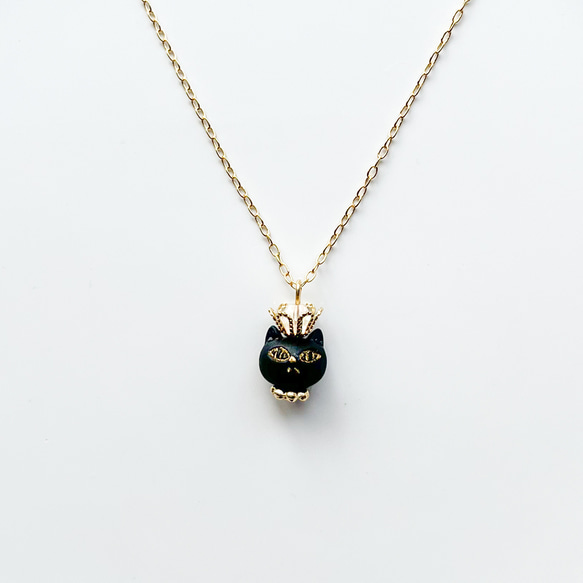 ねこ王国の女王(黒)ネックレス 1枚目の画像