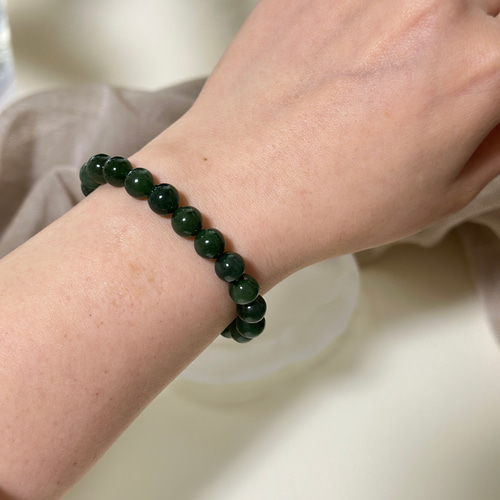 多様なデザインの天然和田玉ネフライト 和田玉「天然翡翠(ネフライト) 」 ロシア7号鉱碧玉ブレスレット