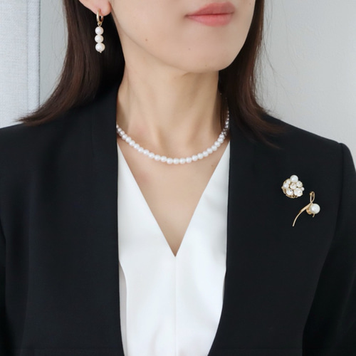 卒入学式OK！選べるフォーマル一式セット＞ ブローチ2点+貝パール