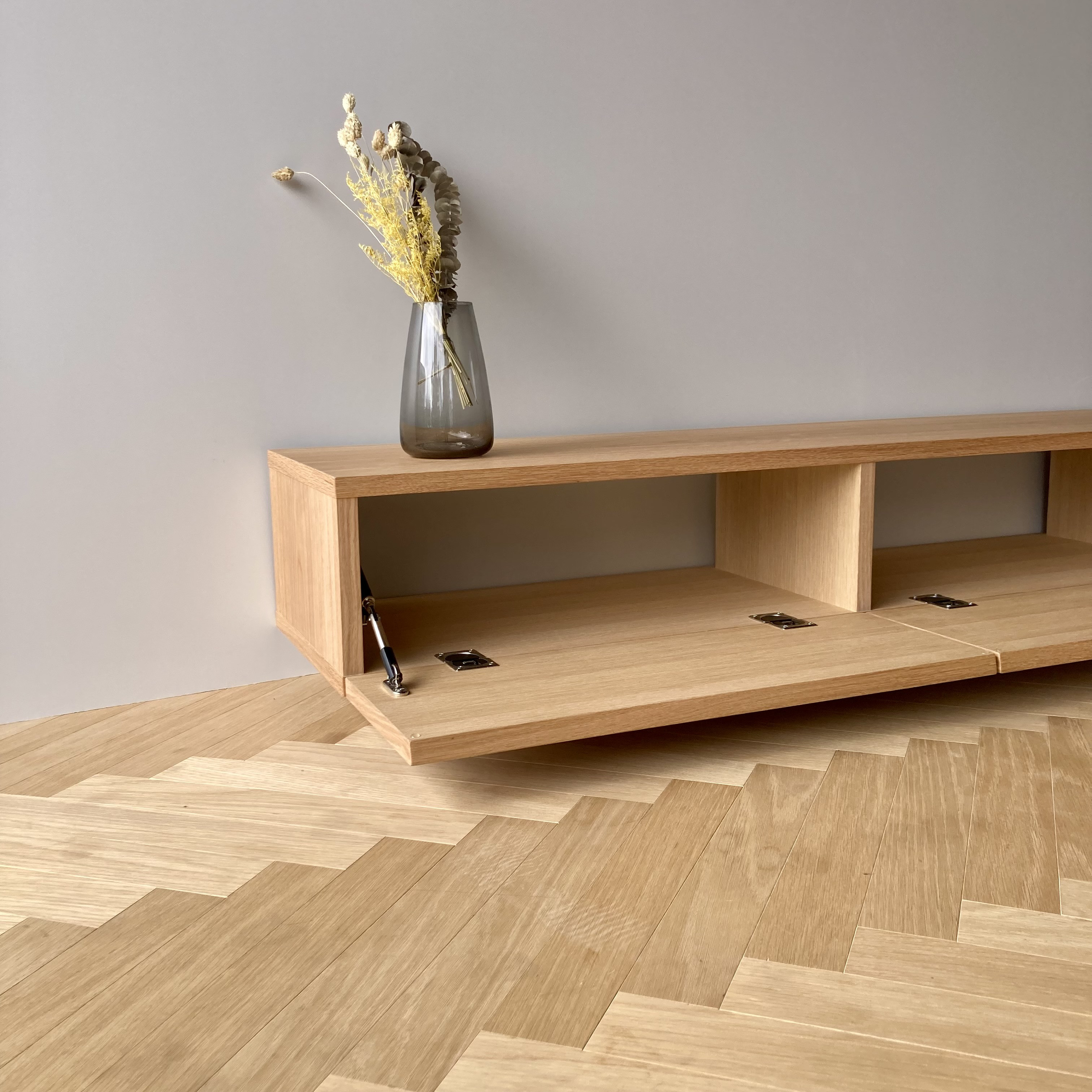 テレビボード　200cm  北欧　オーク　テレビ台　おしゃれ　無垢　突板　ローボード　台付き