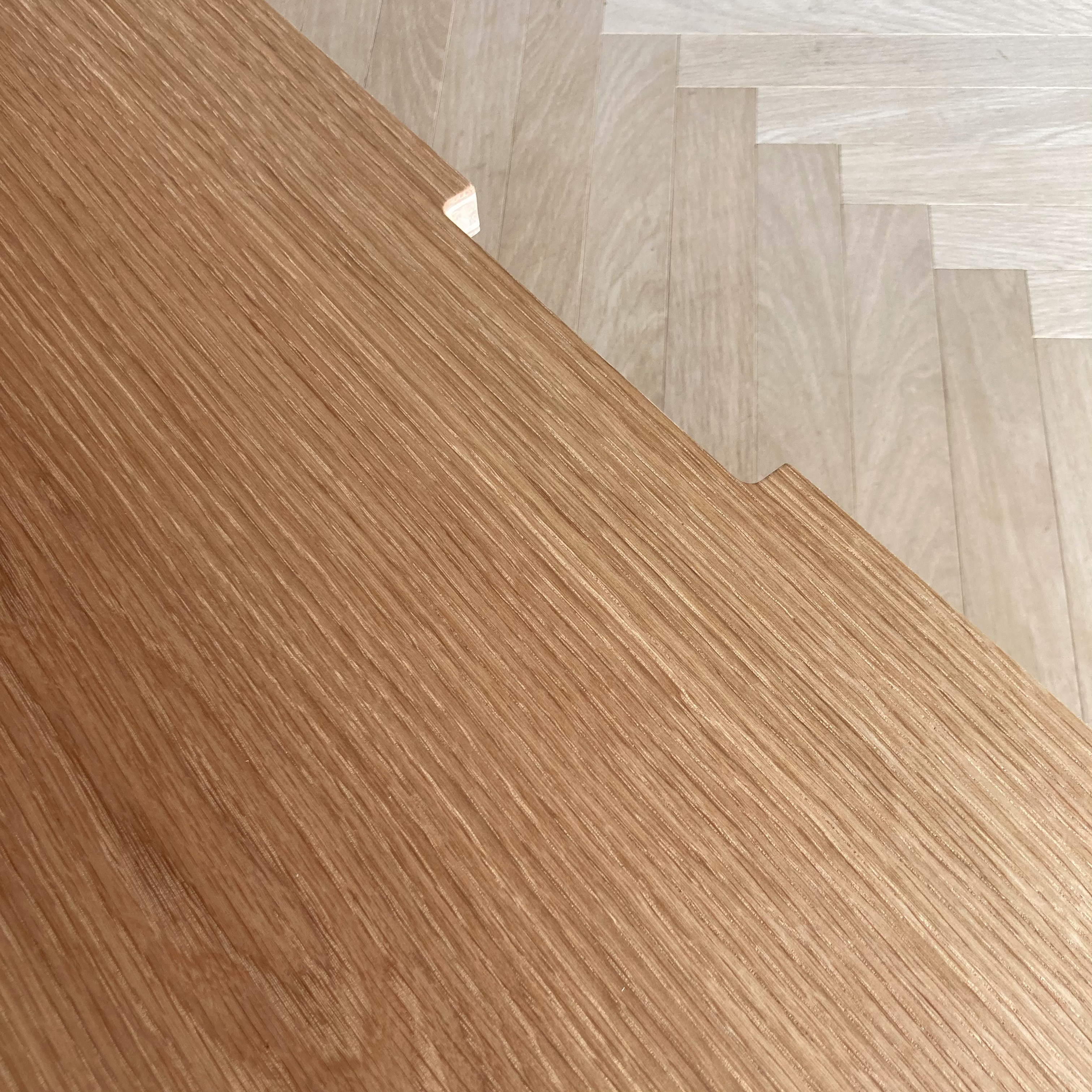 テレビボード　200cm  北欧　オーク　テレビ台　おしゃれ　無垢　突板　ローボード　台付き