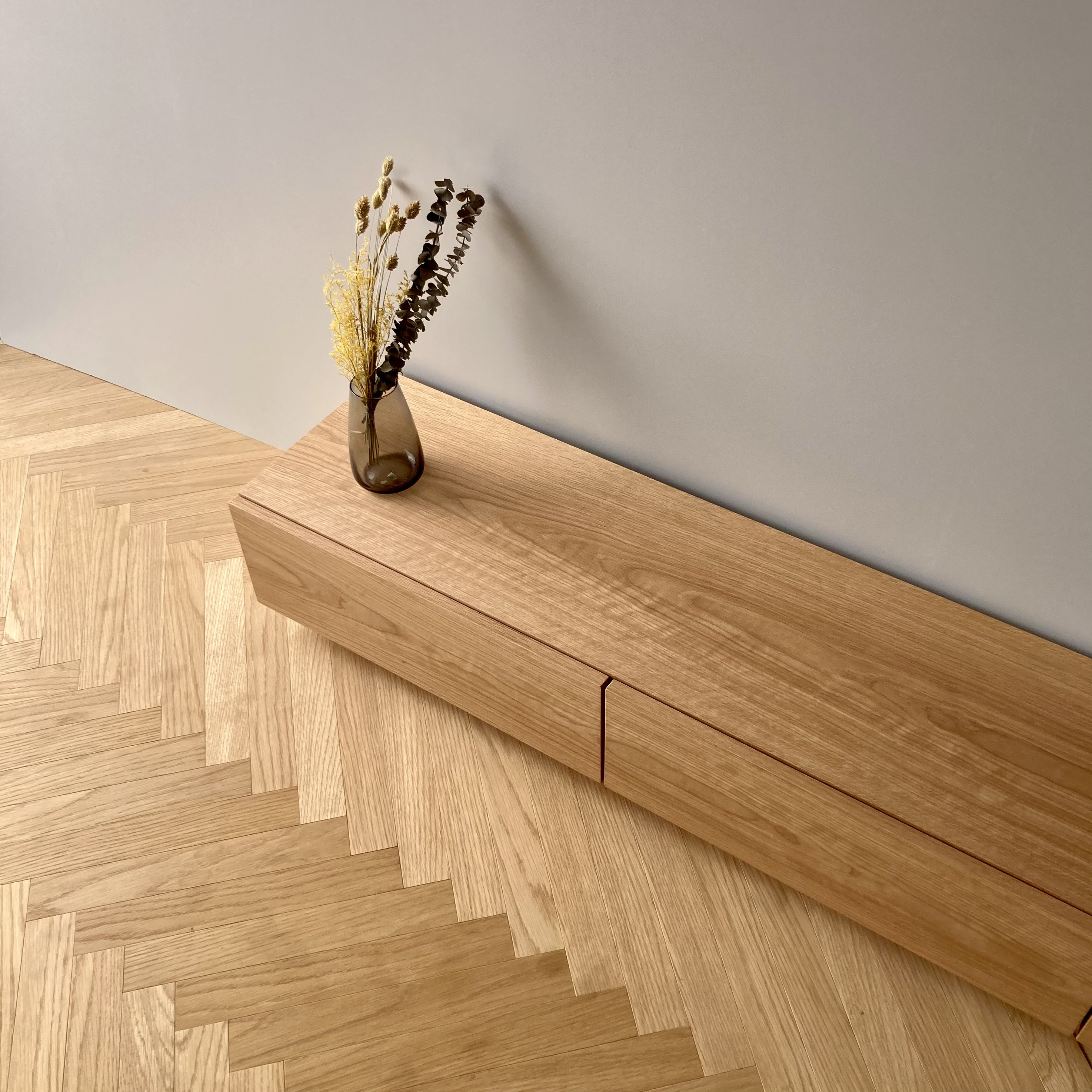 テレビボード　200cm  北欧　オーク　テレビ台　おしゃれ　無垢　突板　ローボード　台付き