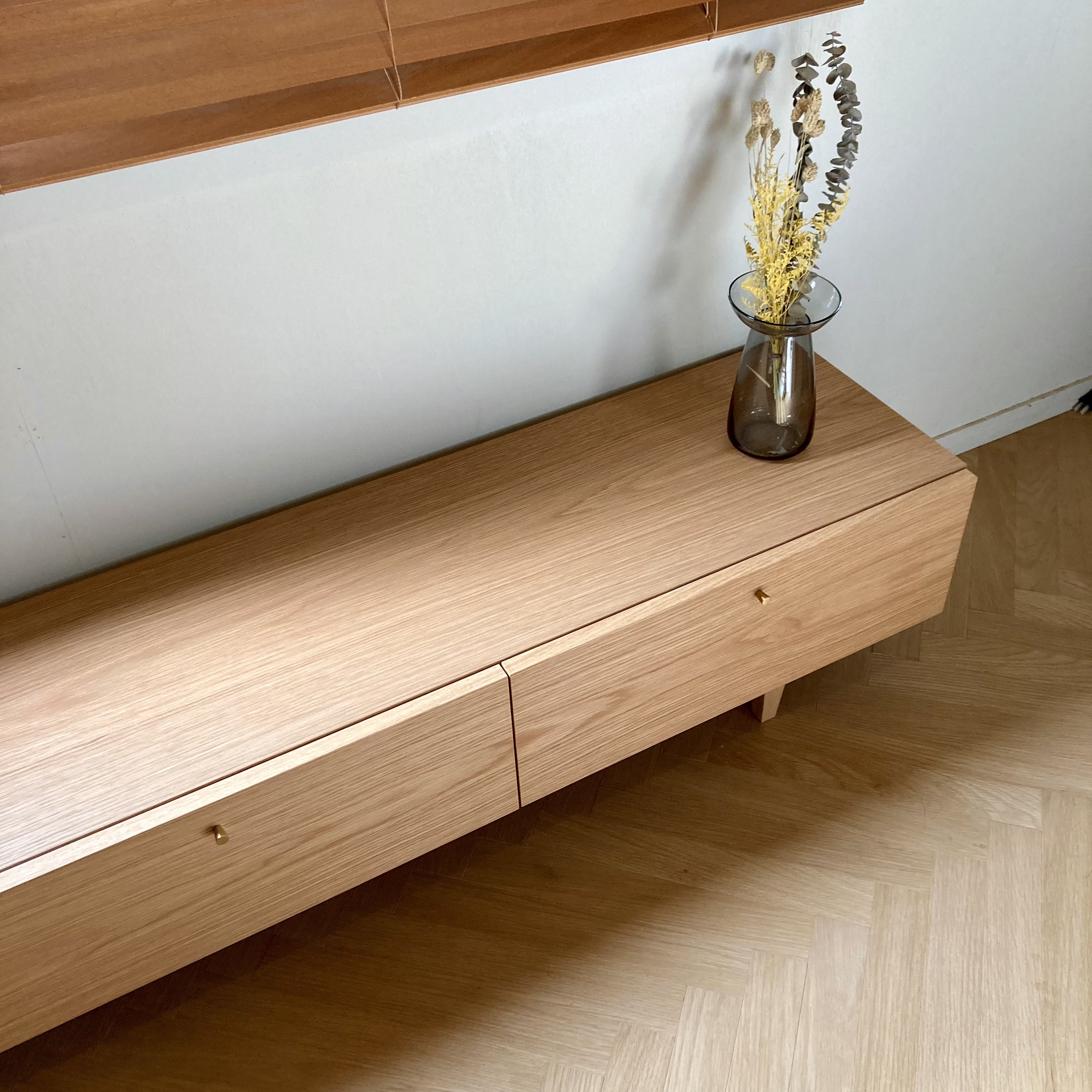 テレビボード　200cm  北欧　オーク　テレビ台　おしゃれ　無垢　突板　ローボード　台付き