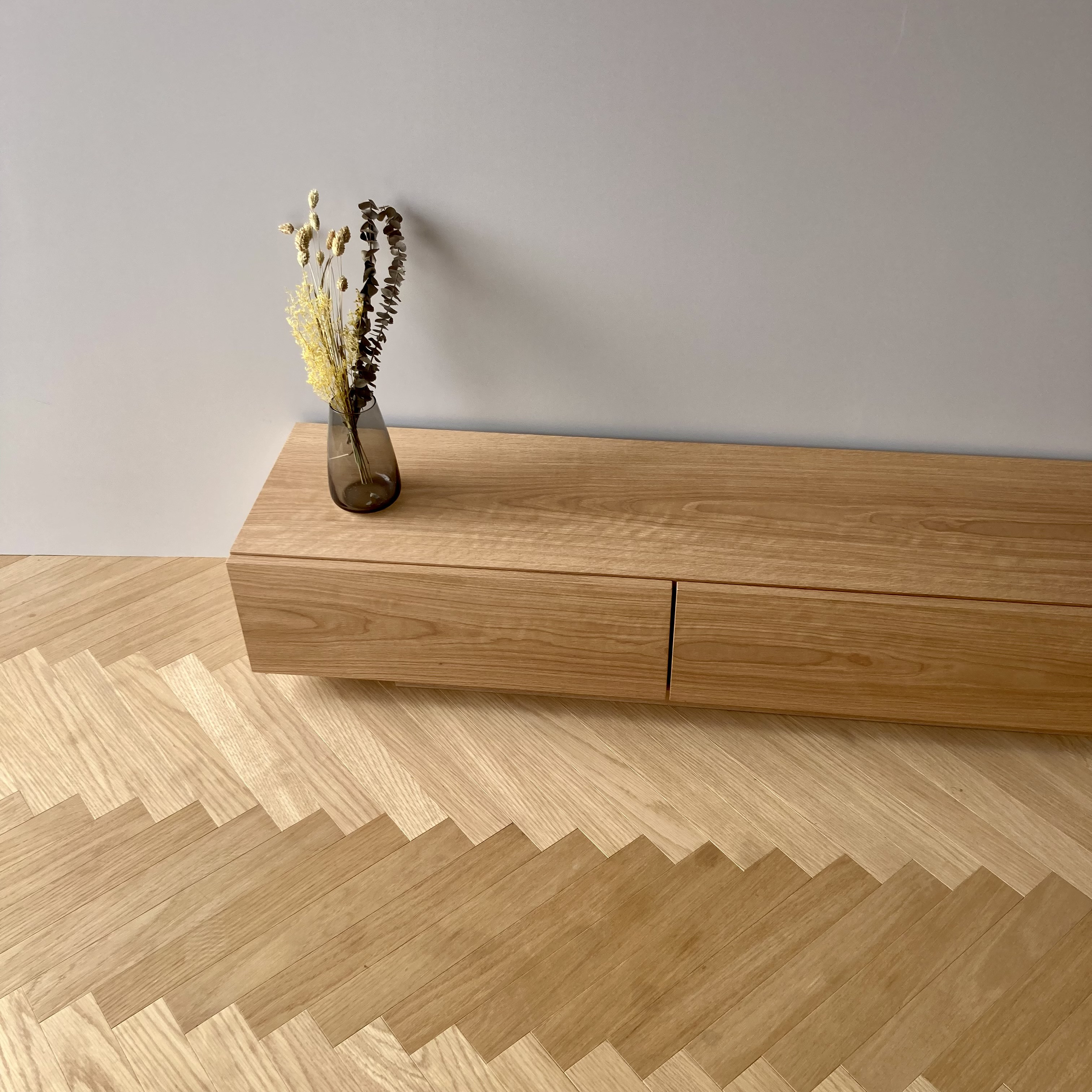 テレビボード　200cm  北欧　オーク　テレビ台　おしゃれ　無垢　突板　ローボード　台付き