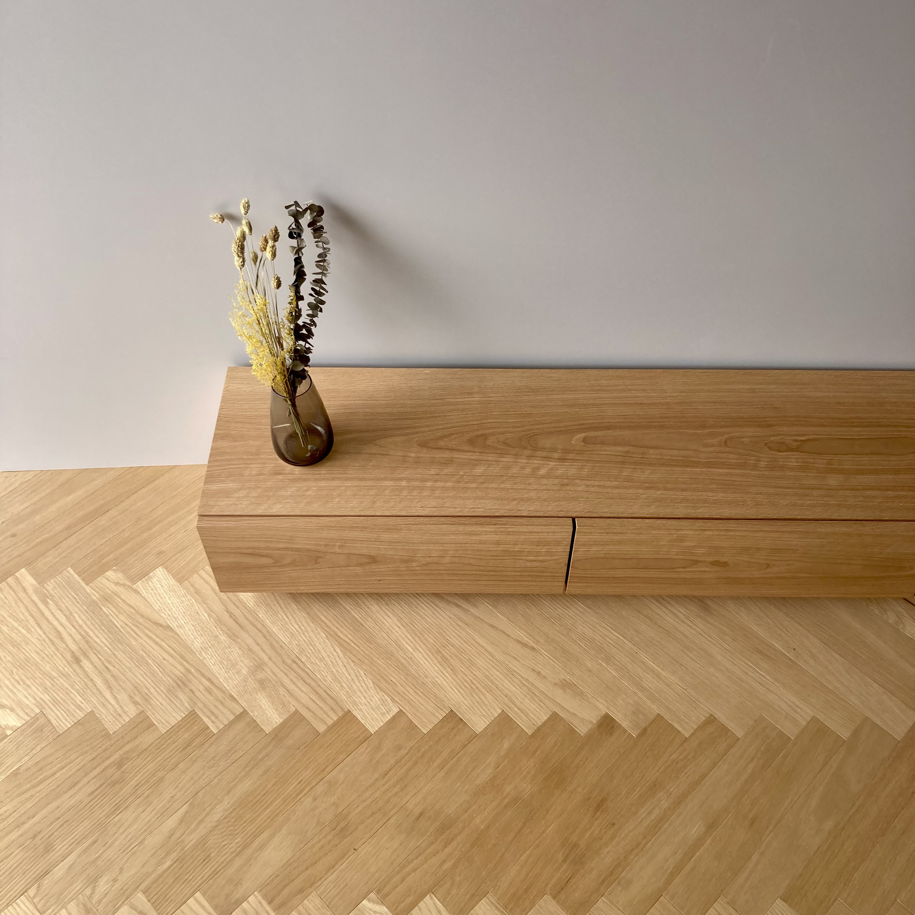 テレビボード　200cm  北欧　オーク　テレビ台　おしゃれ　無垢　突板　ローボード　台付き