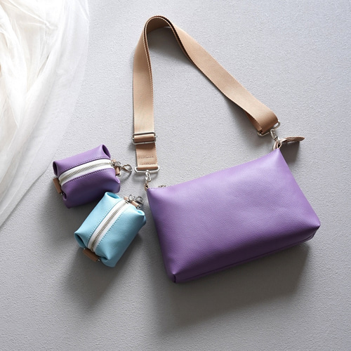 スマホポーチ バッグチャーム（ライラックパープル/水色）春 スクエア