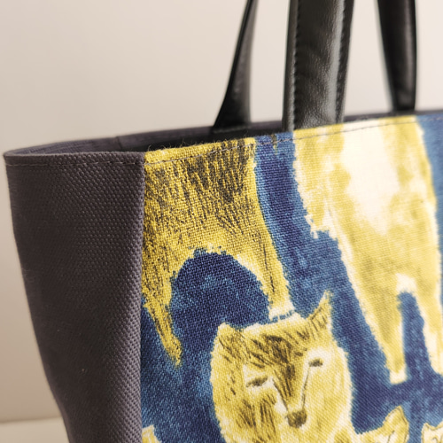 ミナペルホネン アライブミナ alive 角丸 トートバッグ 布バック 熊