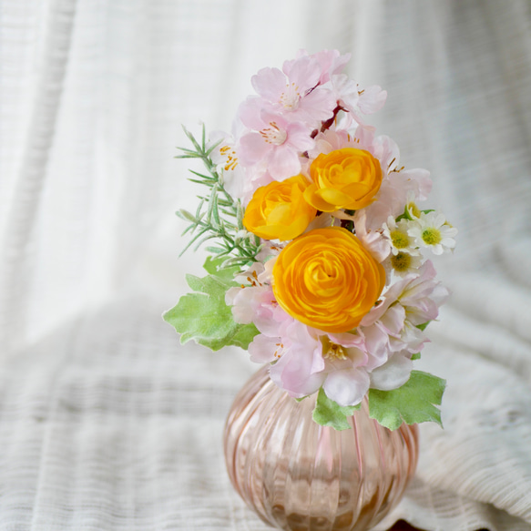 「仏花」「インテリア」桜・ラナンキュラスのミニ花束【春】＜アーティフィシャルフラワー＞ お供え花 8枚目の画像
