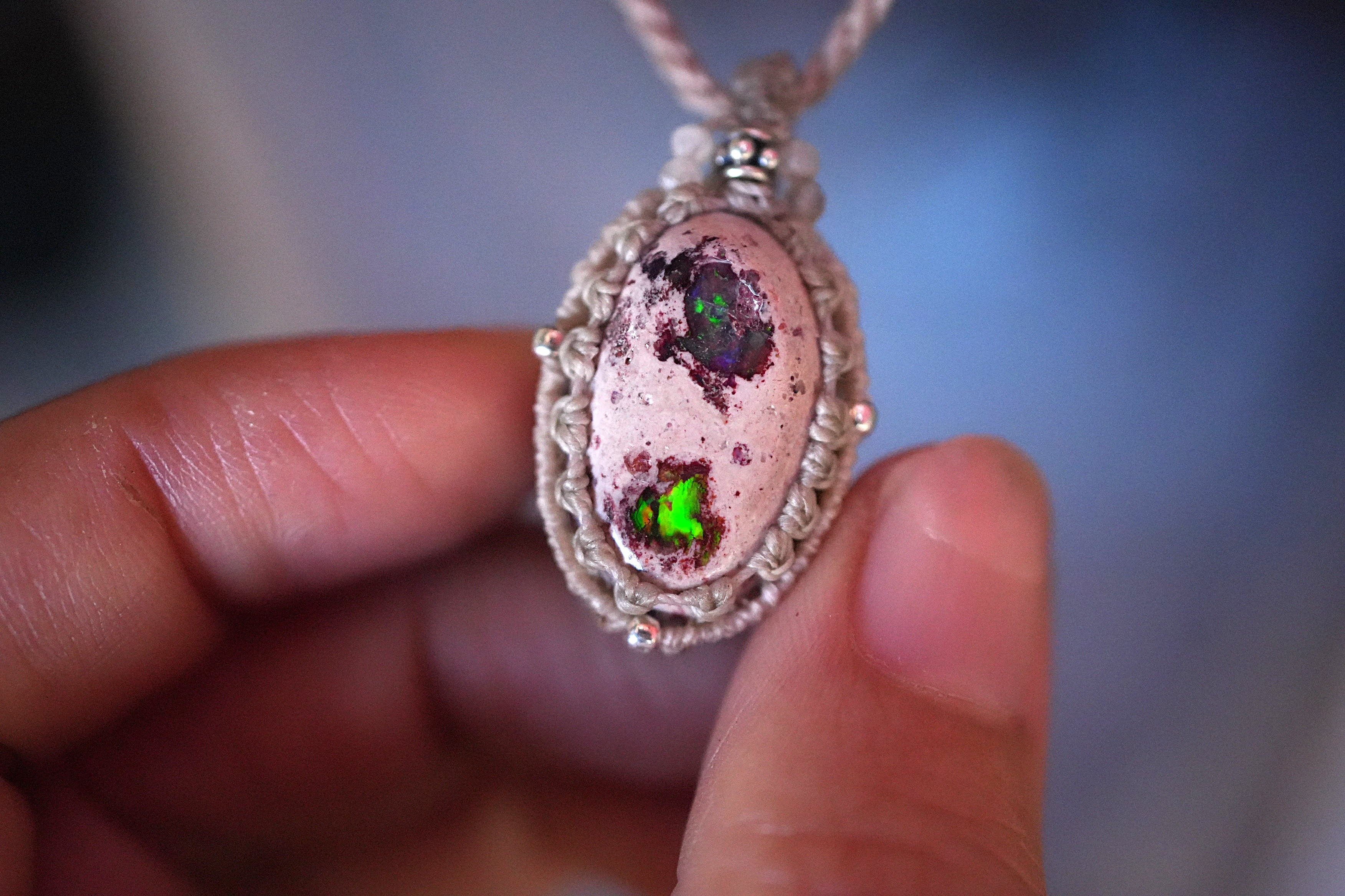 パワフル遊色効果★カンテラオパール マクラメネックレス1919