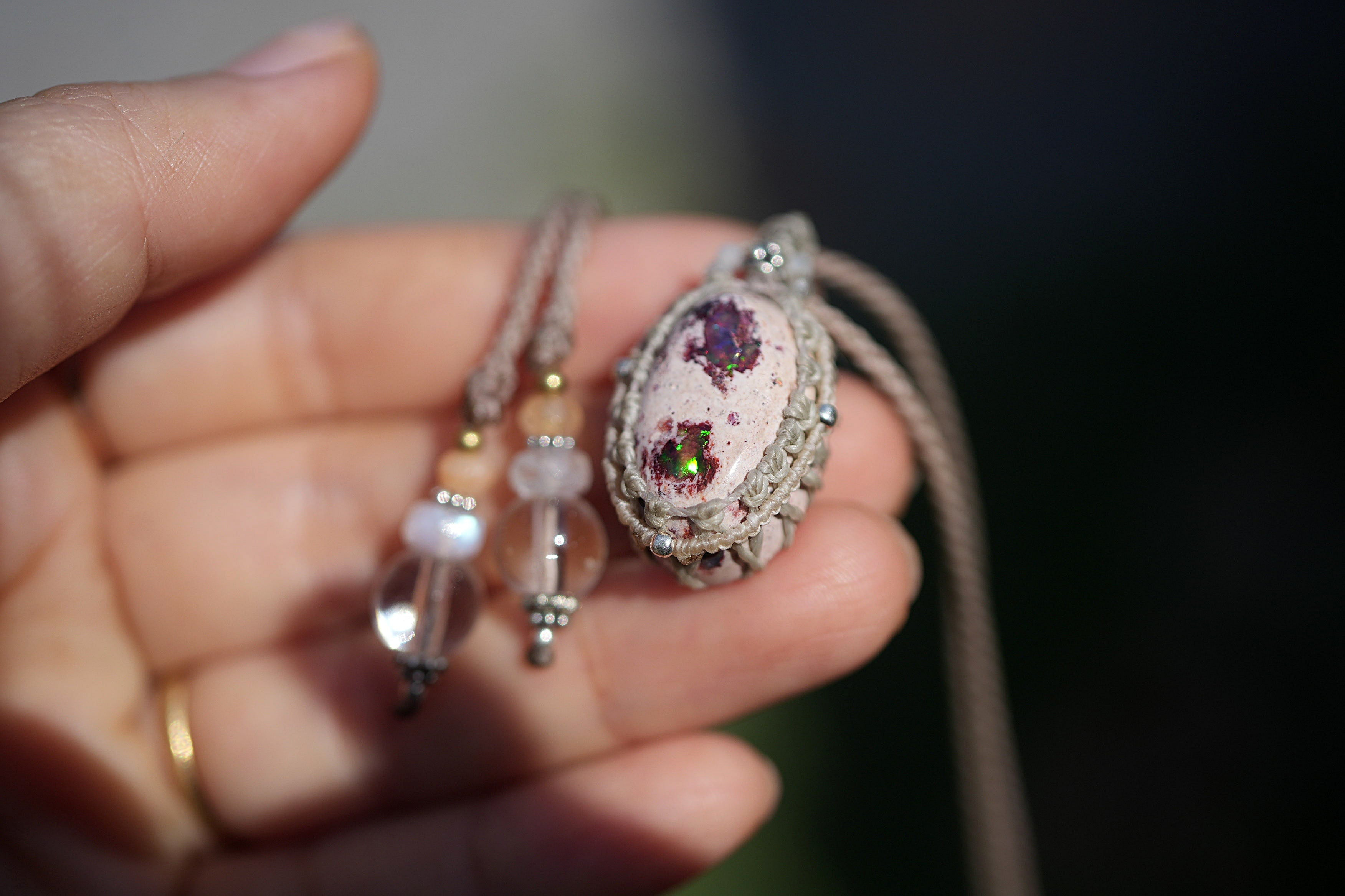 パワフル遊色効果★カンテラオパール マクラメネックレス1919