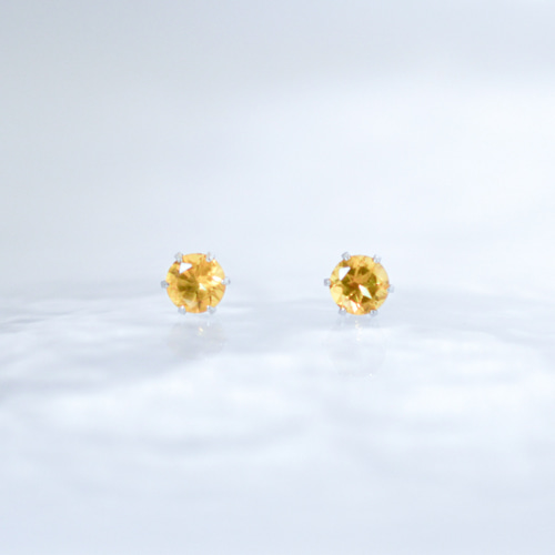 天然石ヘリオドールの一粒ピアス】黄色 / 4mm / 天然石 / サージカル