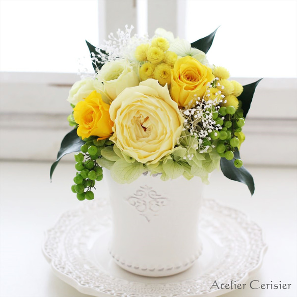 プリザーブドフラワー＜シャルロット SSサイズ＞イエロー バラ ミニアレンジ 【お祝い】 1枚目の画像