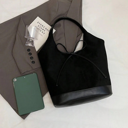 スエード生地 PUレザー デコレーション ショルダートートバッグ(レディース)、ビンテージファッション、大容量、リボン、 2枚目の画像