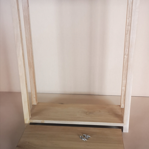 ナラ無垢材と突板を使用したオイル仕上げのオープンラック 棚