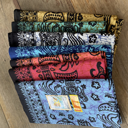 バティックプリントの布　ブルーグリーンバロン 9枚目の画像