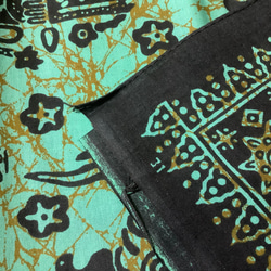 バティックプリントの布　ブルーグリーンバロン 3枚目の画像