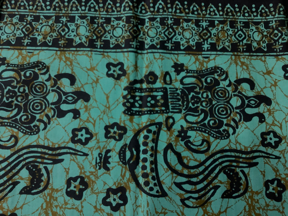 バティックプリントの布　ブルーグリーンバロン 1枚目の画像