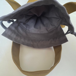 譜面台ケース（カーキ）〜持ち手付、肩紐付の譜面台バッグ〜　厚めキルト芯入りなので譜面台を守ってくれる♡ 14枚目の画像