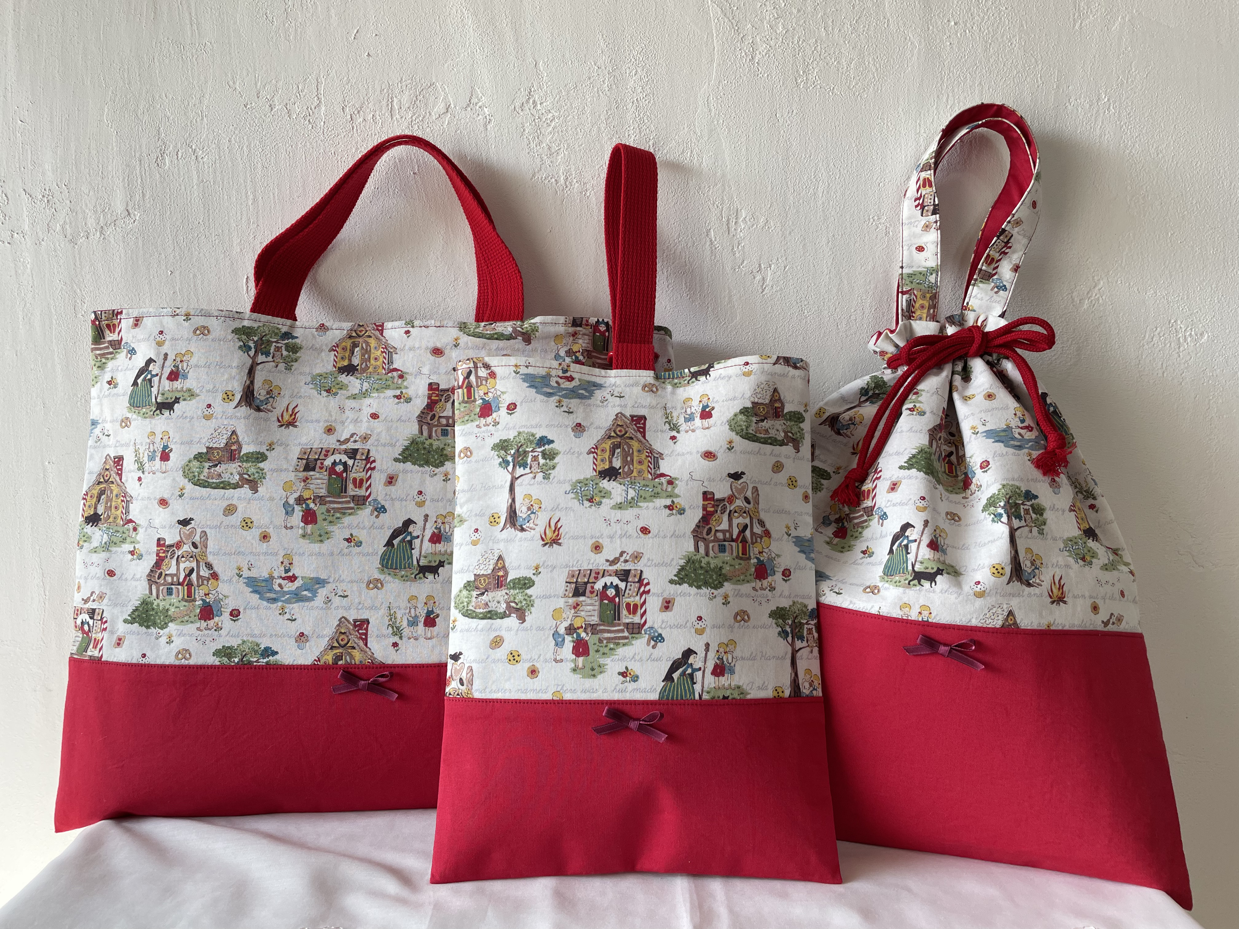 入園入学3点セット　おかしの家柄　レッスンバッグ、うわぐつ入れ、おきがえ入れ