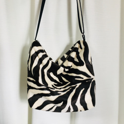 迷彩柄カモフラージュショルダーバッグ/ボディバッグ(緑/黒