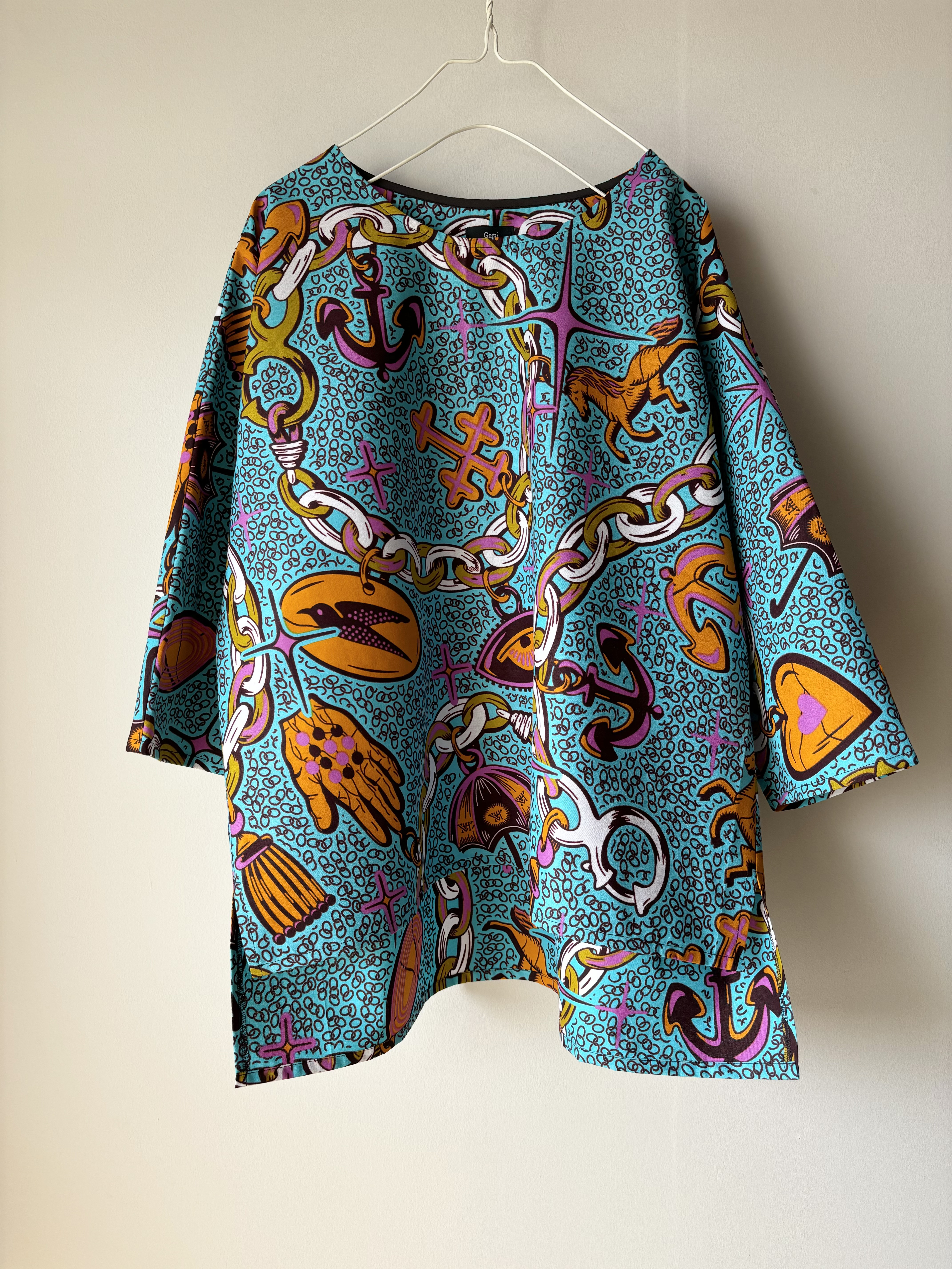 13☆アフリカンプリント☆ドルマンスリーブ☆クルーネック☆プルオーバー