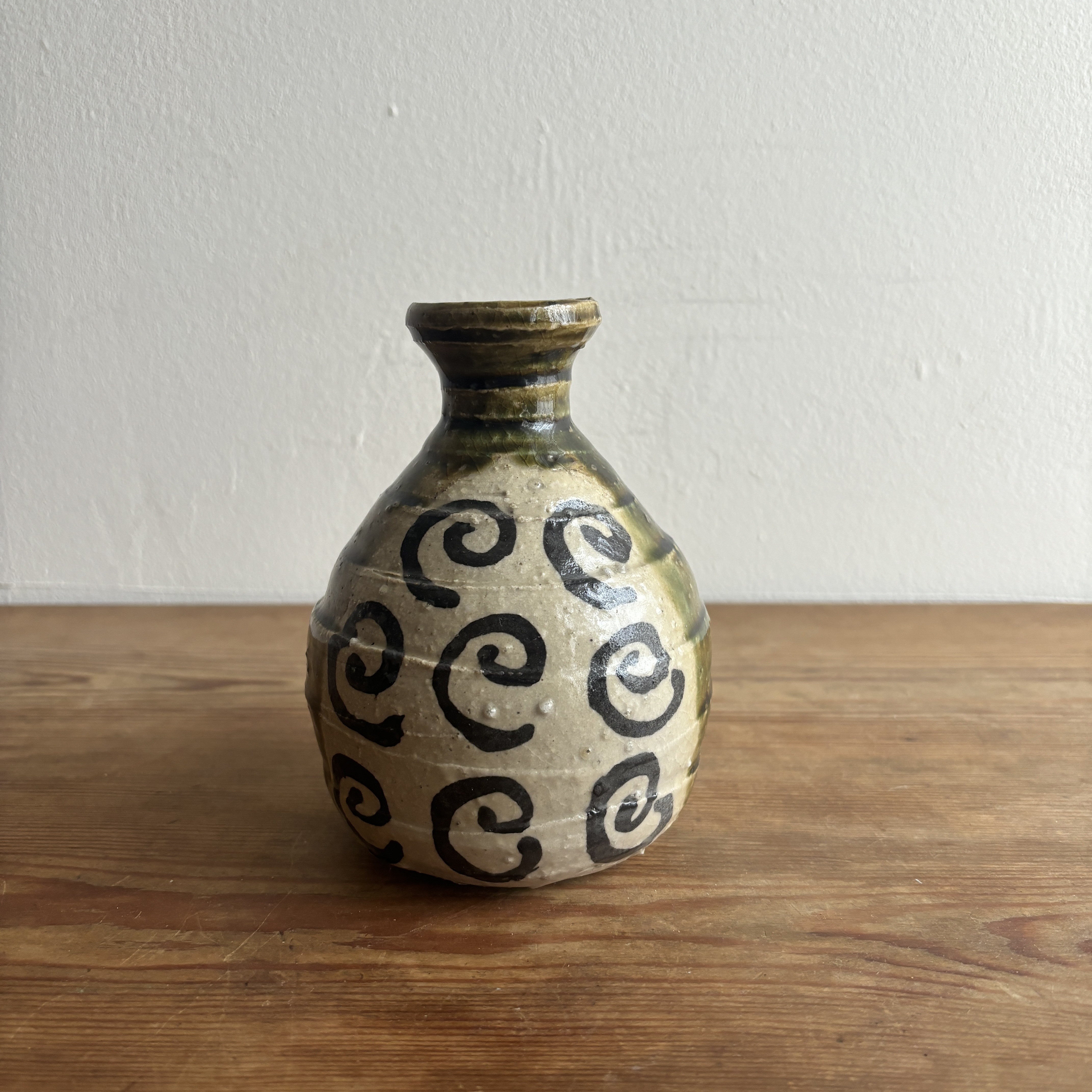 徳利　一輪挿し