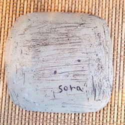 須恵器・四角い皿(大)・白・黒・ブラウン 6枚目の画像