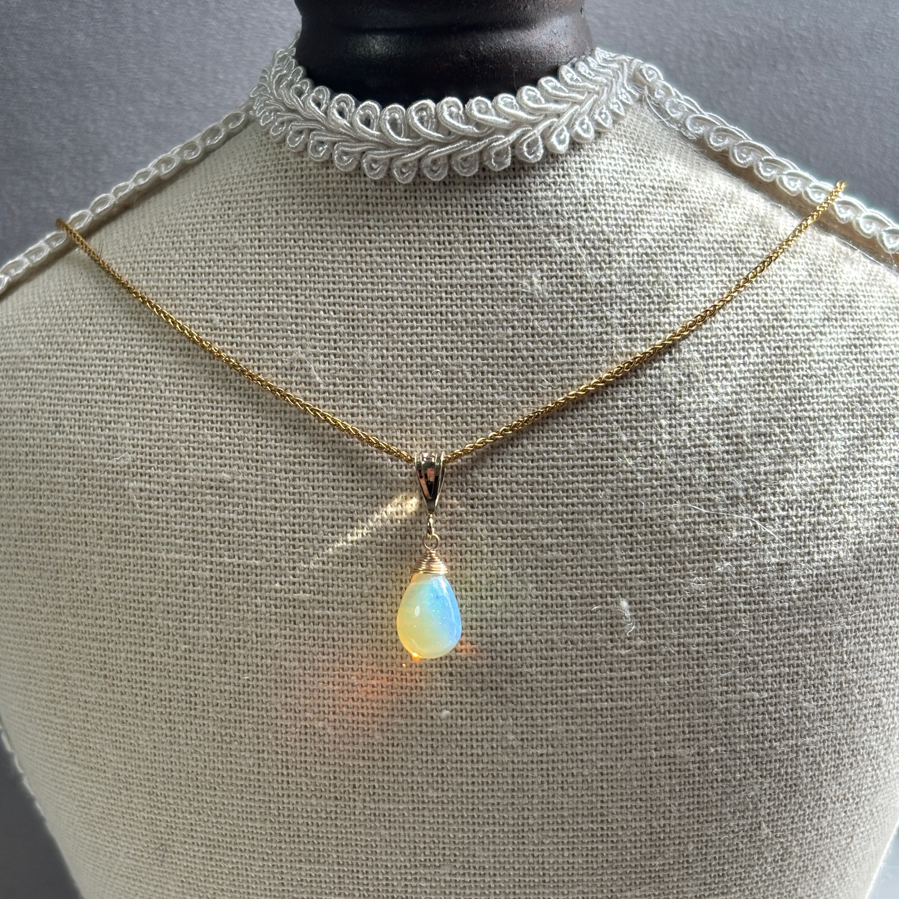 SALE【天然石】ミルキーオパール１４ｋｇｆネックレス