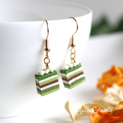 ピアスハンドメイドケーキ風