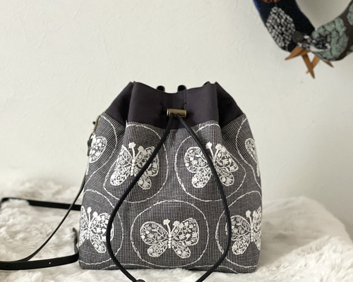 ⚮̈ミナペルホネン forest wing シプリバッグ 巾着ショルダーバッグ