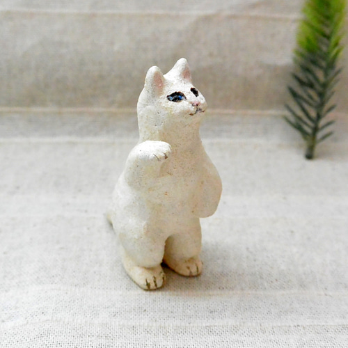 招き猫 白猫 19cm 陶器置物 商売繁盛縁起物人形郷土玩具(雑貨